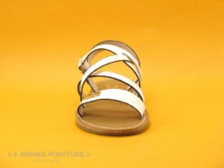 LPB BIANKA Blanc - Sandale Blanche Fille -Les Bonnes Chaussures cd24607c73b9e66c561f35ea11d5d5ef img 8922.jpg 158702